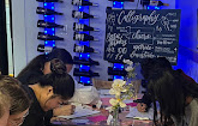 Roadside22 Beer and Wine Bar
