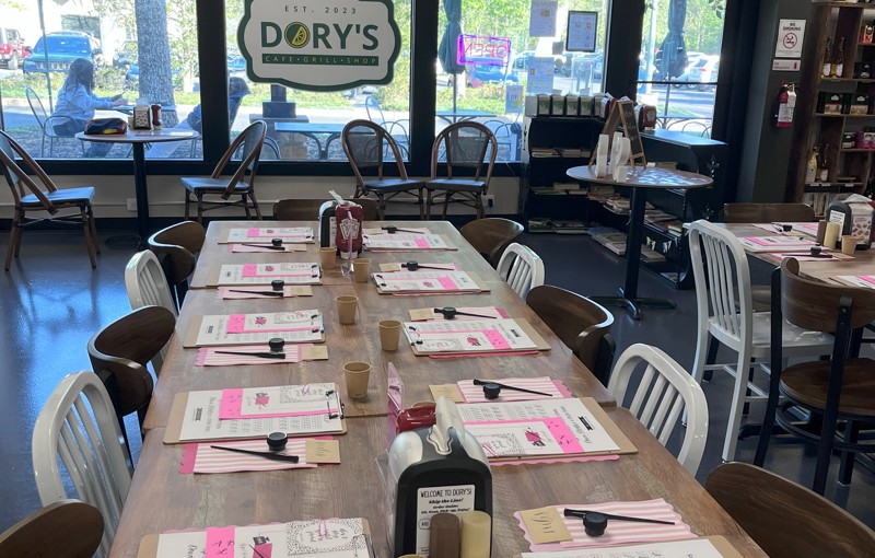 Dory’s Cafe • Grill • Shop