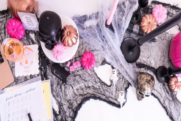 Crystals & Modern Calligraphy for Beginners at The Witch’s Parlor